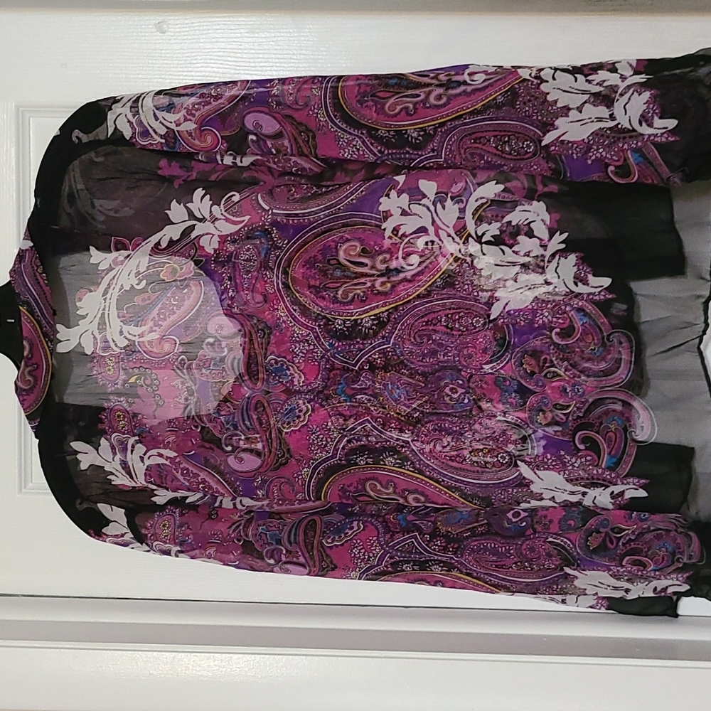 Clothes - Picture 3 of 3